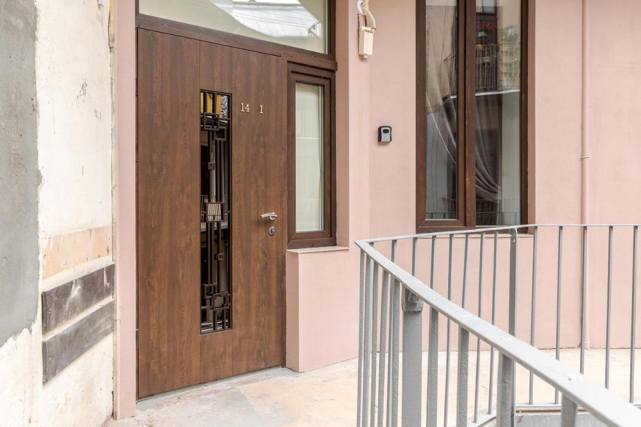 Apartamento Luxury Flat In Downtown 2 Leópolis Exterior foto